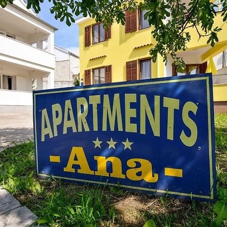 Apartments Ana Petrcane Bagian luar foto