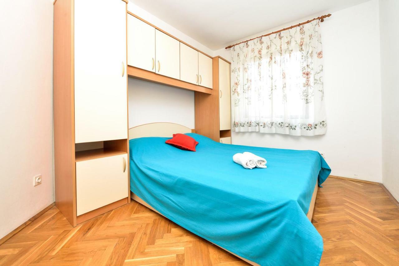 Apartments Ana Petrcane Bagian luar foto