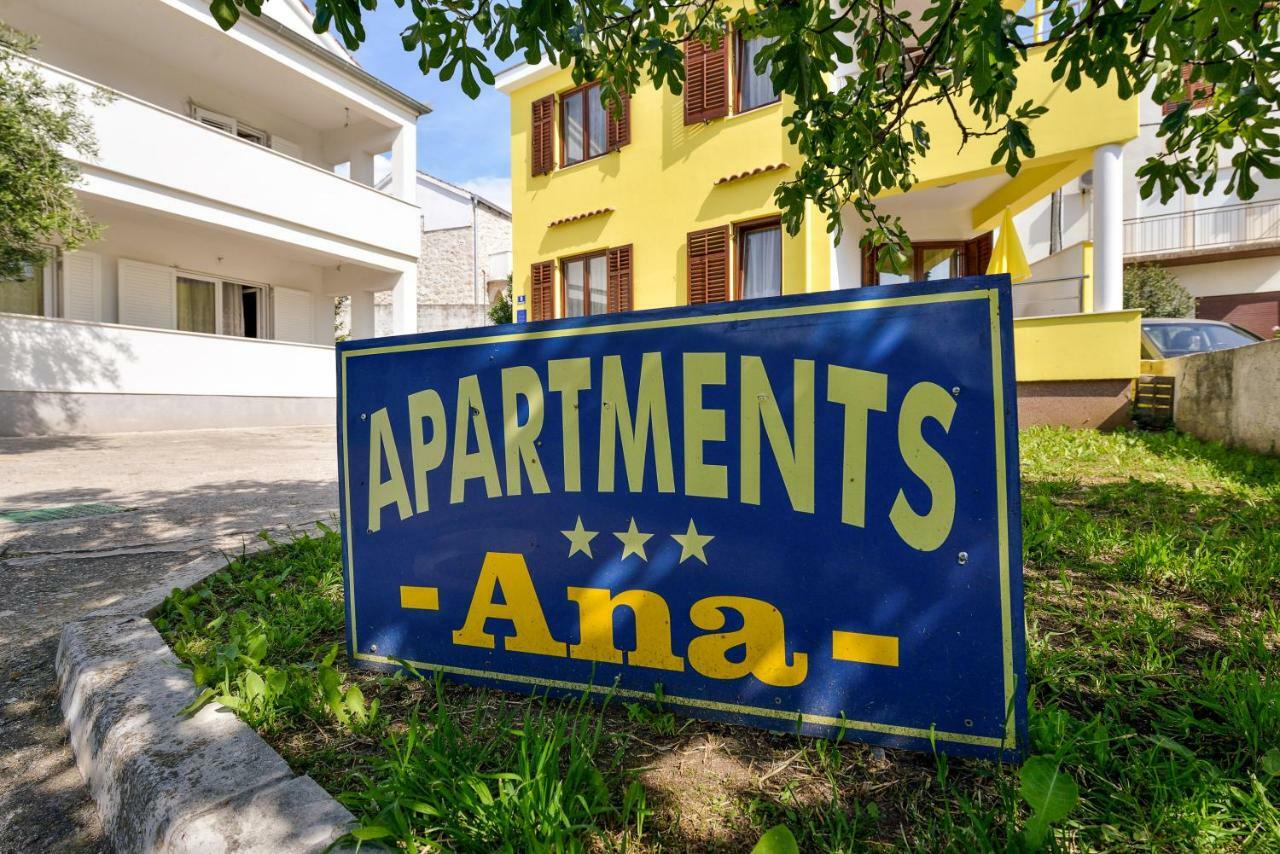 Apartments Ana Petrcane Bagian luar foto